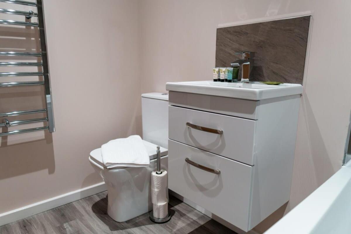 Contemporary 2 Bed Manchester Apartment - Sleeps 4 Екстер'єр фото